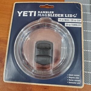 YETI MagSlider Lid - Clear and Black